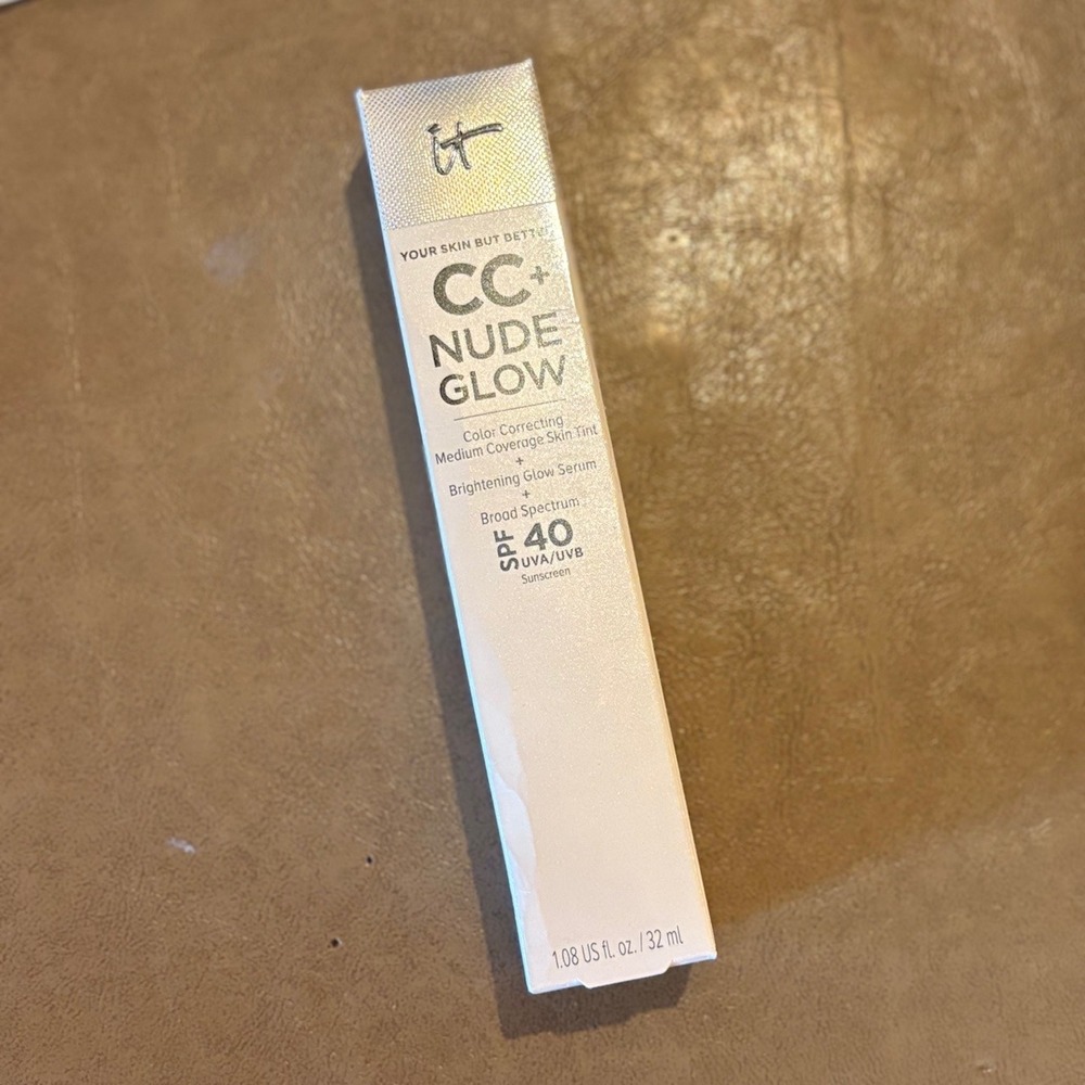 IT Cosmetics‎ CC+ Nude Glow CC Cream SPF 40 Medium Coverage New EXP 2/24